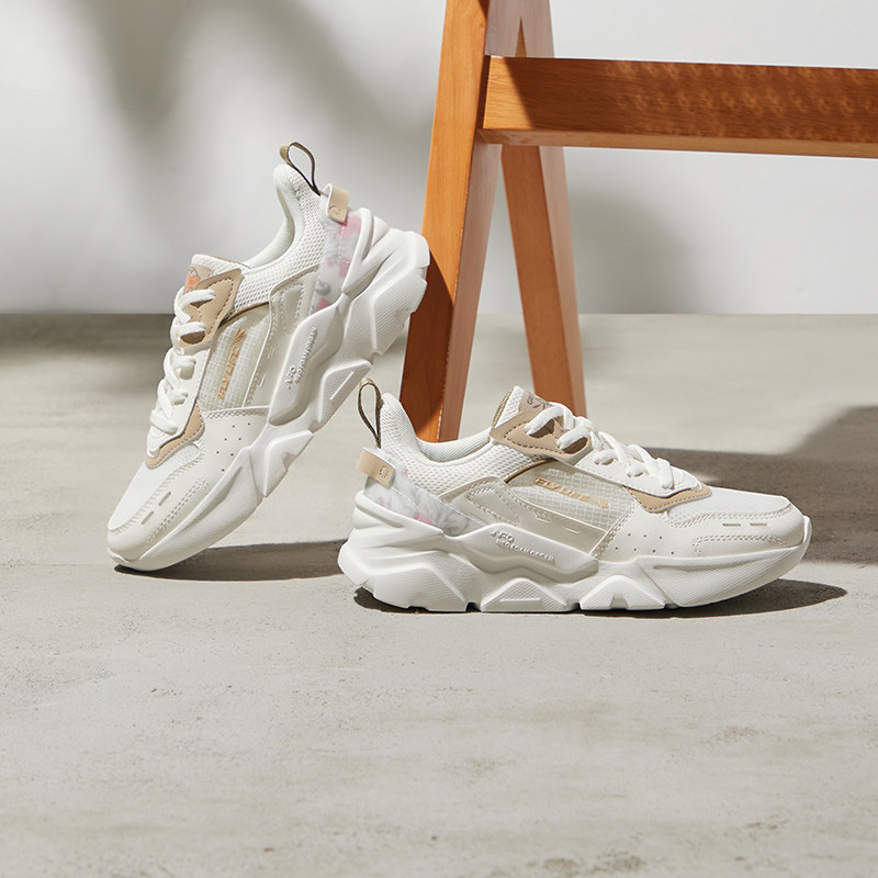 トレイルランニングシューズ 厚底ソール防滑レディーストレイルランニングシューズ