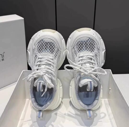 トレイルランニングシューズ レディース メッシュ トレイル運動靴 通気性抜群 紐靴