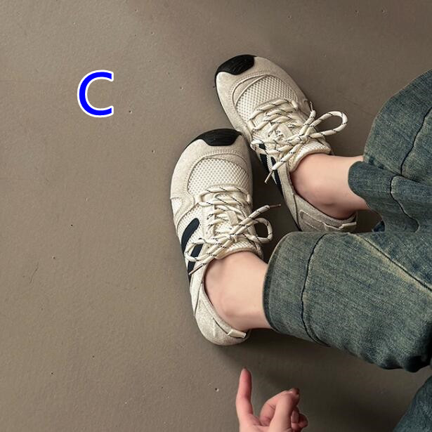 トレイルランニングシューズ メンズ運動靴 透湿網目素材 様々な服装に合う靴