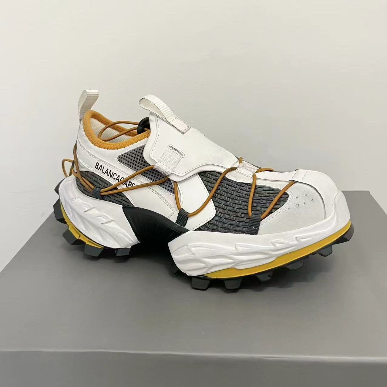 トレイルランニングシューズ バランスエリート トレイルランナー