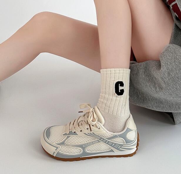 トレイルランニングシューズ レディース厚底運動靴 通気性抜群 外出用スニーカー