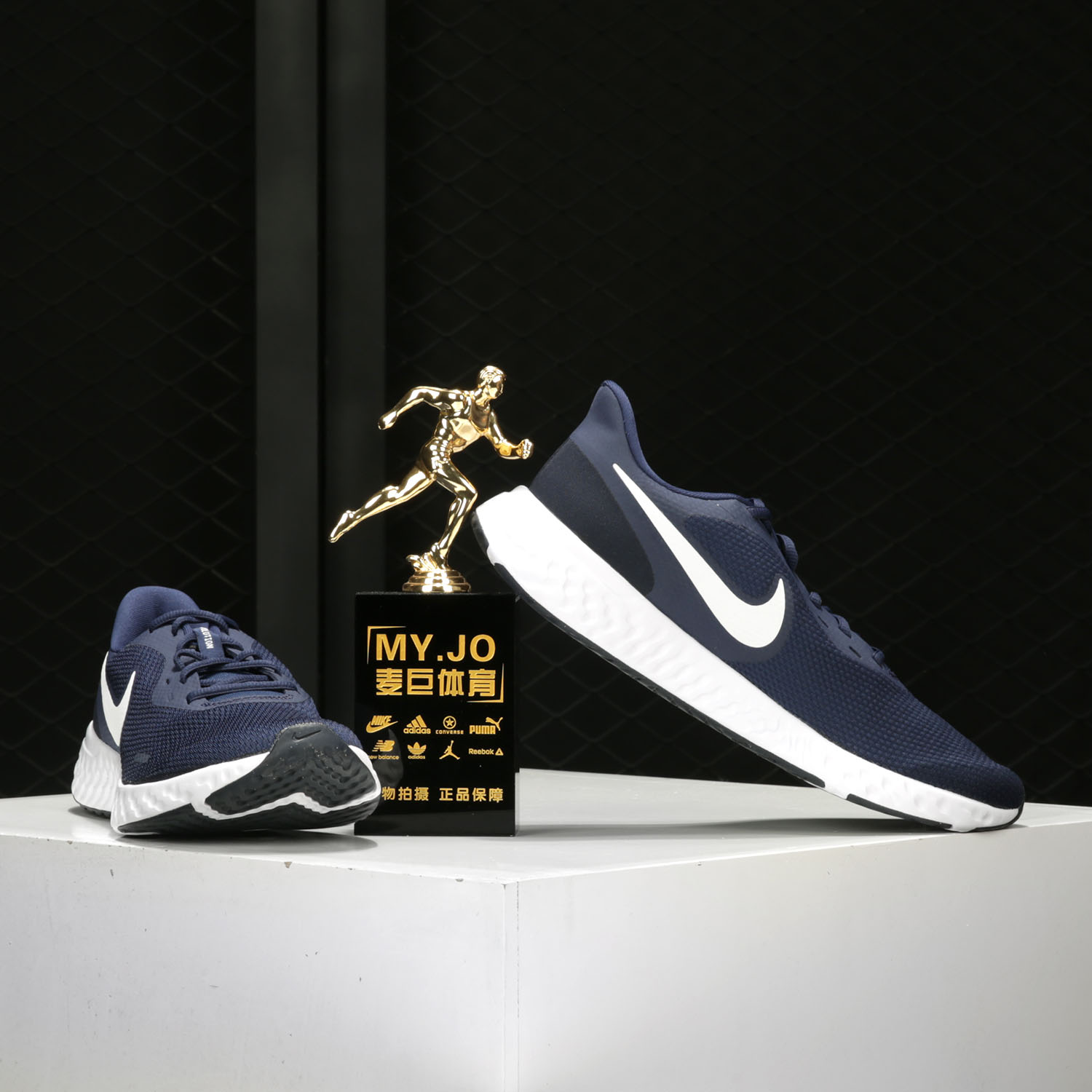 トレイルランニングシューズ ランニングシューズ