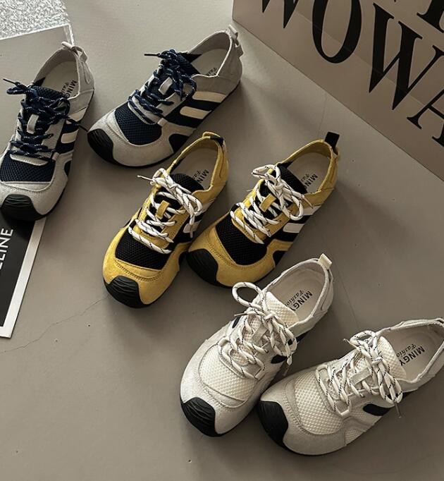 トレイルランニングシューズ メンズ運動靴 透湿網目素材 様々な服装に合う靴