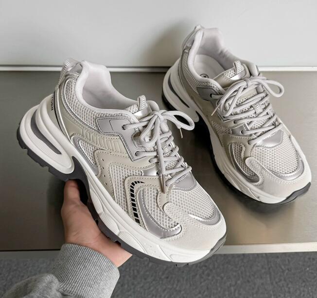 トレイルランニングシューズ メンズ厚底メッシュ運動靴 トレイル対応スニーカー