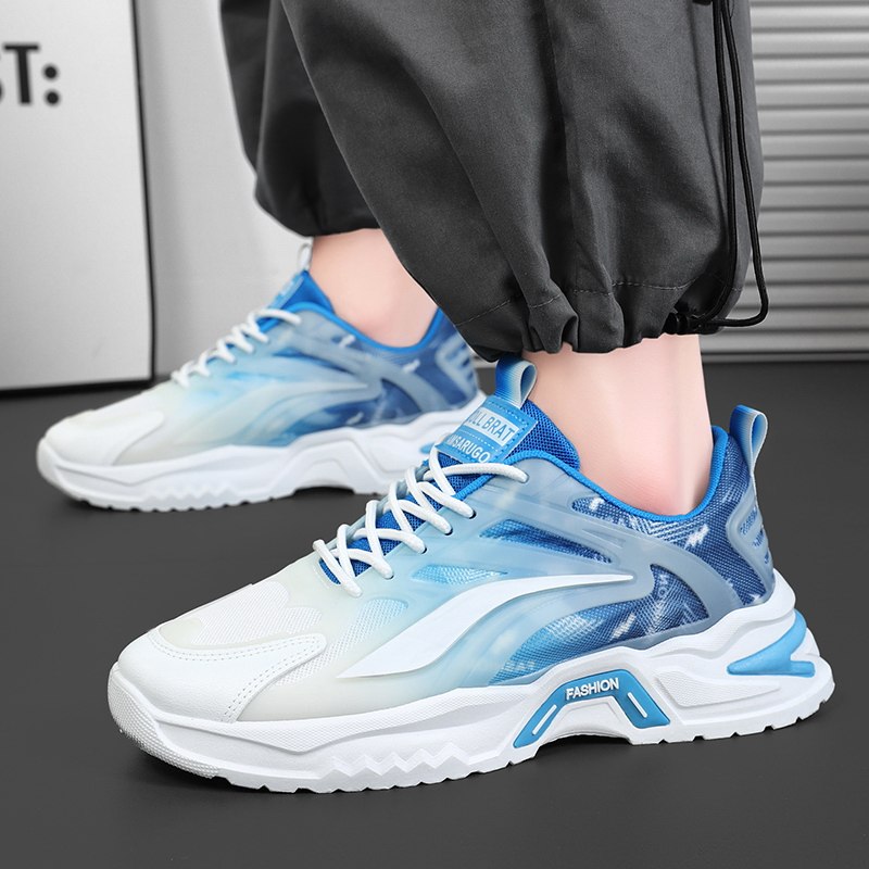 トレイルランニングシューズ 厚底エアクッション搭載トレイルランニングシューズ