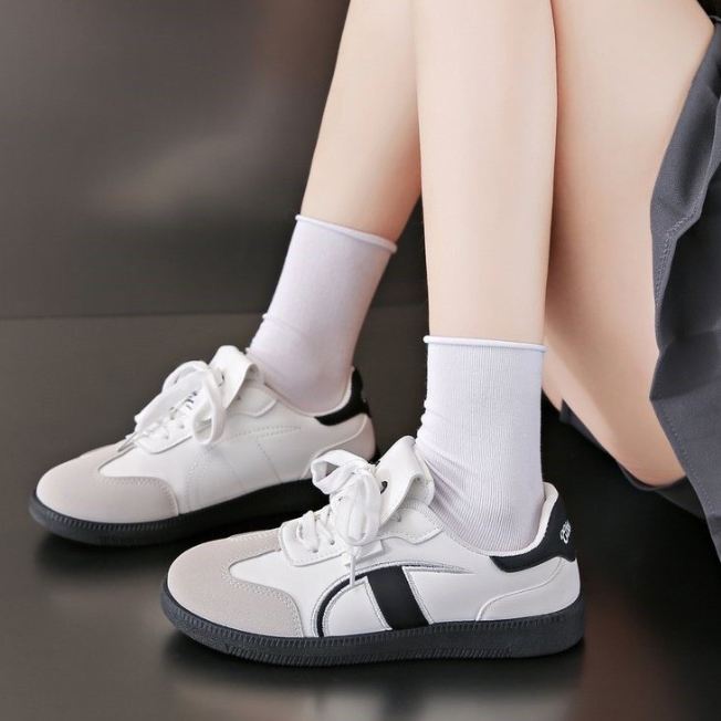 トレイルランニングシューズ レディース配色運動靴 復古風軽量スポーツシューズ