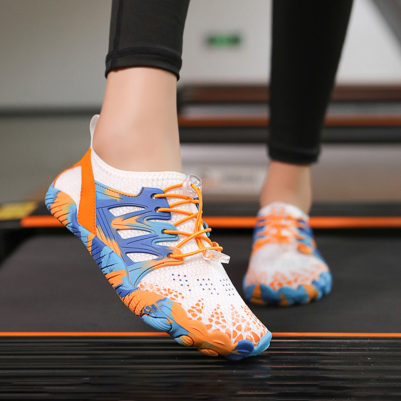 https://fulmo-img-server.com/trail-shoes/ded64e44-b5e7-4cd1-8e42-857f3278b625.jpg