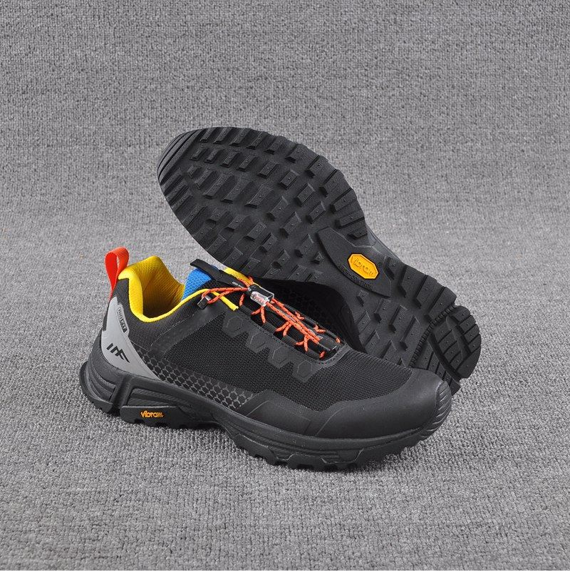 メンズ本格山岳対応高機能防滑トレイルランニングシューズ