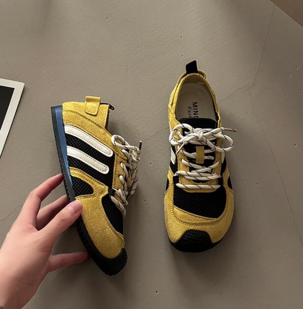 トレイルランニングシューズ メンズ運動靴 透湿網目素材 様々な服装に合う靴