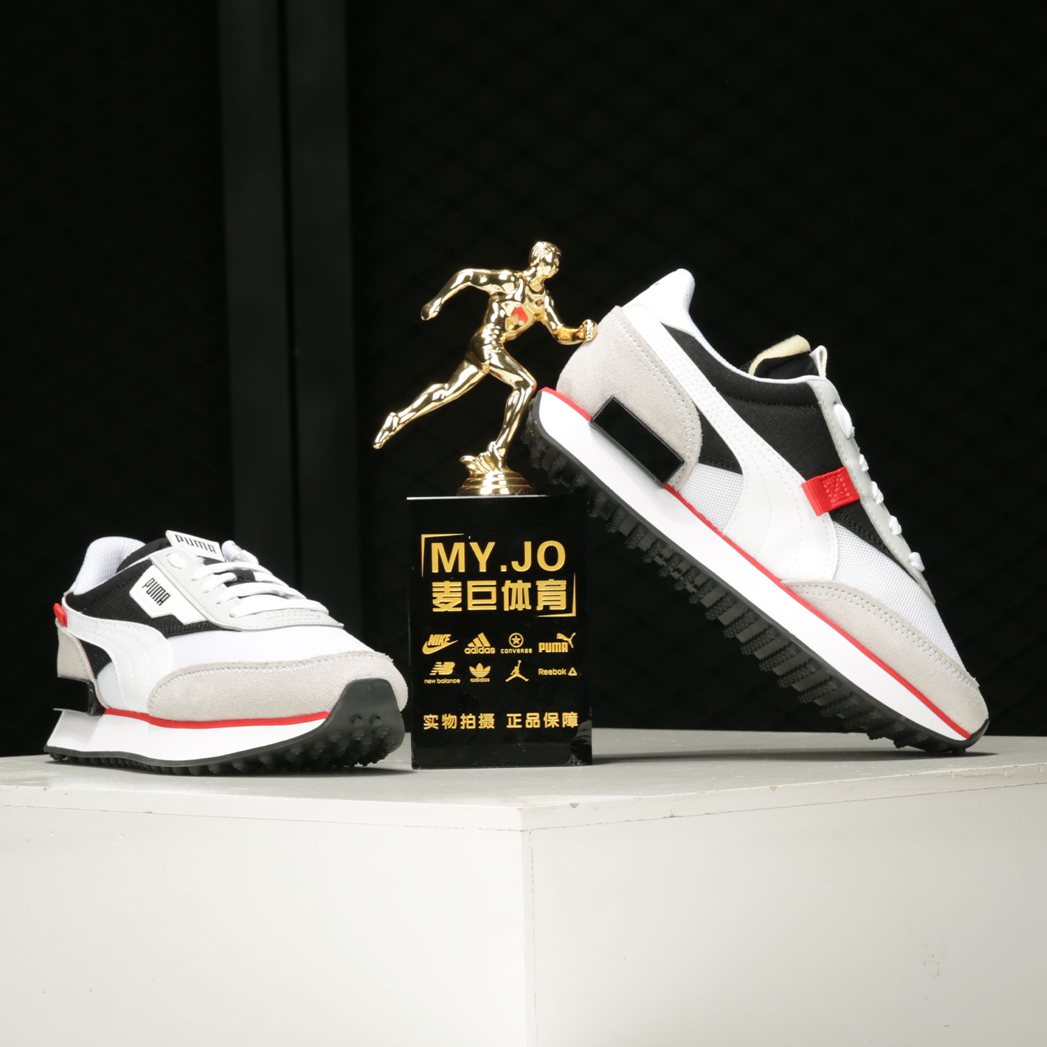 https://fulmo-img-server.com/trail-shoes/f8d37ba5-f150-449e-b7cc-5ea2926c481f.jpg