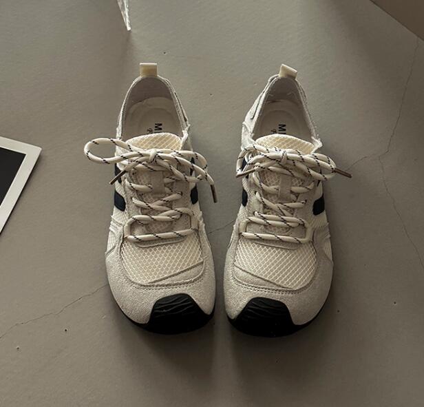 トレイルランニングシューズ メンズ運動靴 透湿網目素材 様々な服装に合う靴