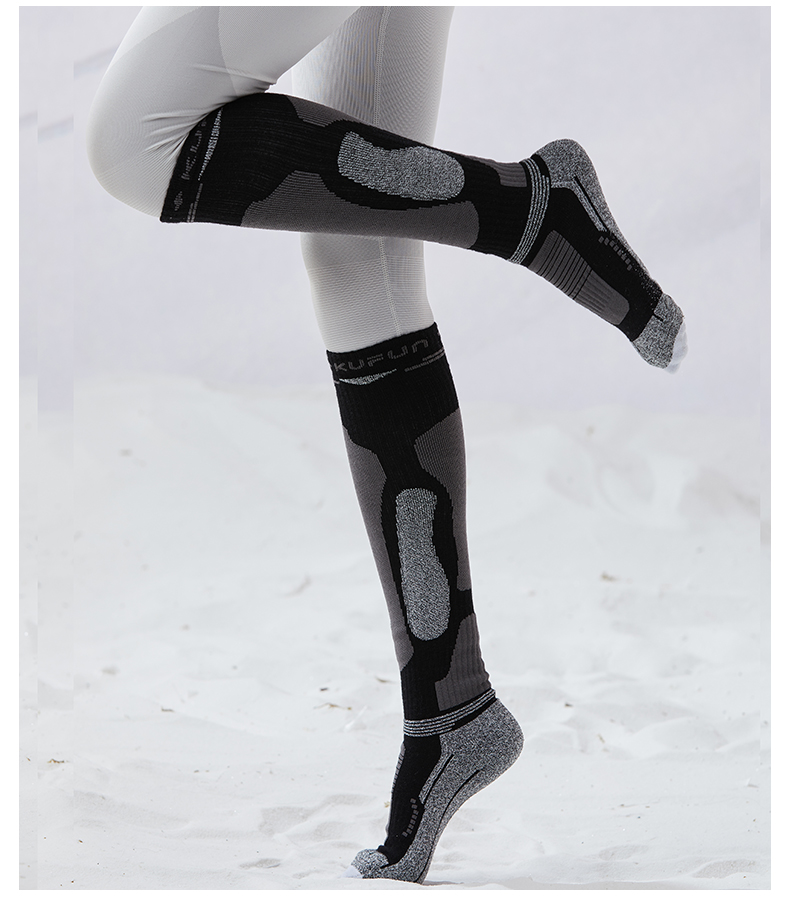 https://fulmo-img-server.com/trailandtailor/15a25db3-d5c9-4de1-a899-21c72d760015.jpg