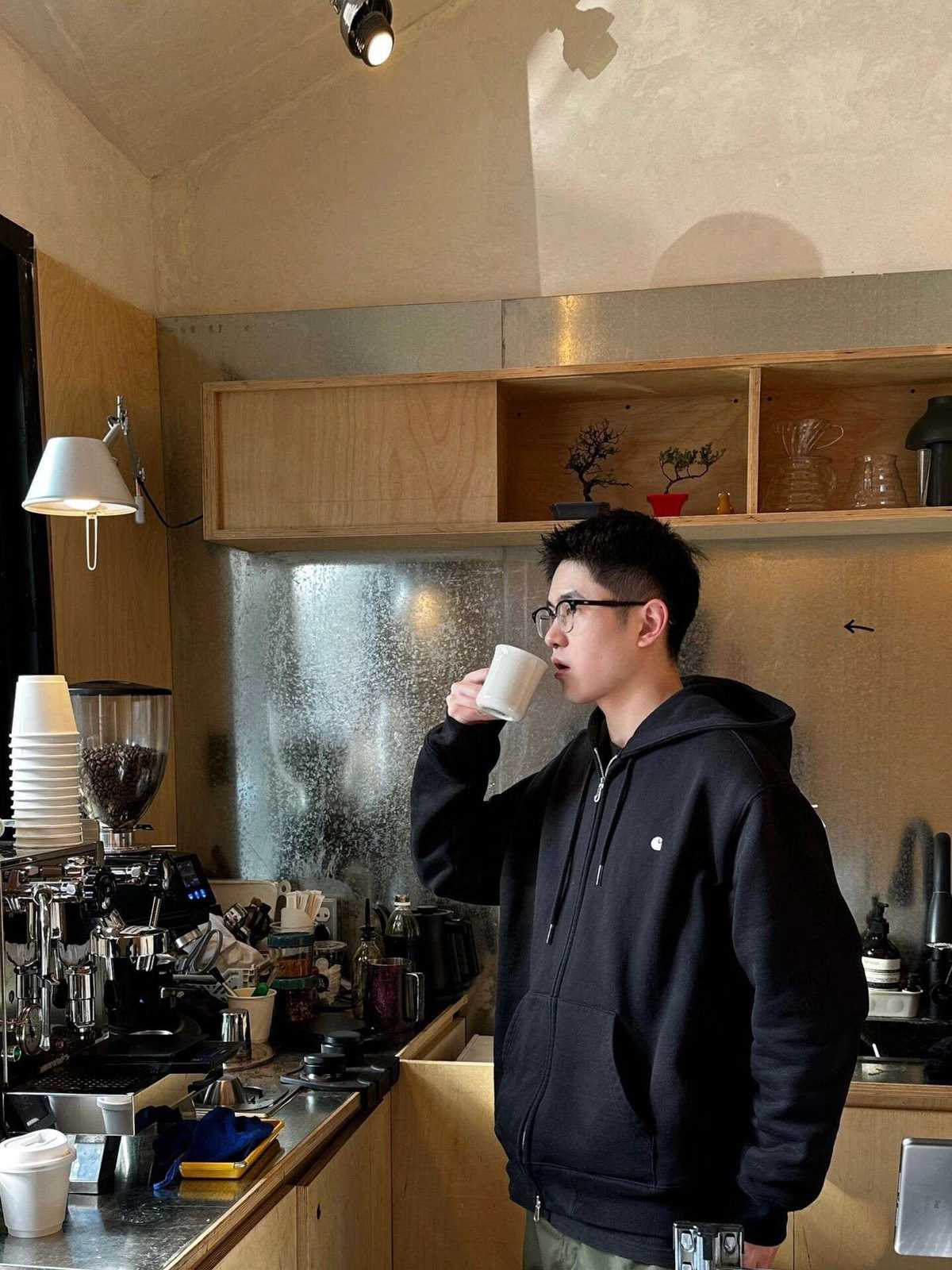 アウトドアで快適に過ごせる！機能性抜群のメンズトレーナー5選