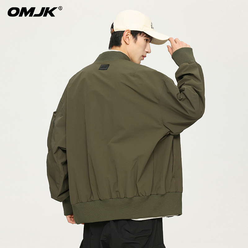 https://fulmo-img-server.com/trailandtailor/66729f01-0539-4925-a7b8-af261ed4de25.jpg