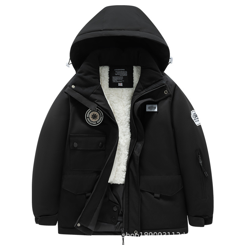 https://fulmo-img-server.com/trailandtailor/6bc8b293-4cd7-4bd7-82eb-6067d3adb94d.jpg