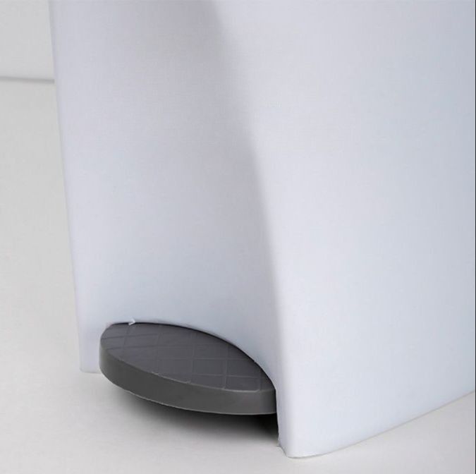 キッチン ゴミ箱 家庭用足踏み式
