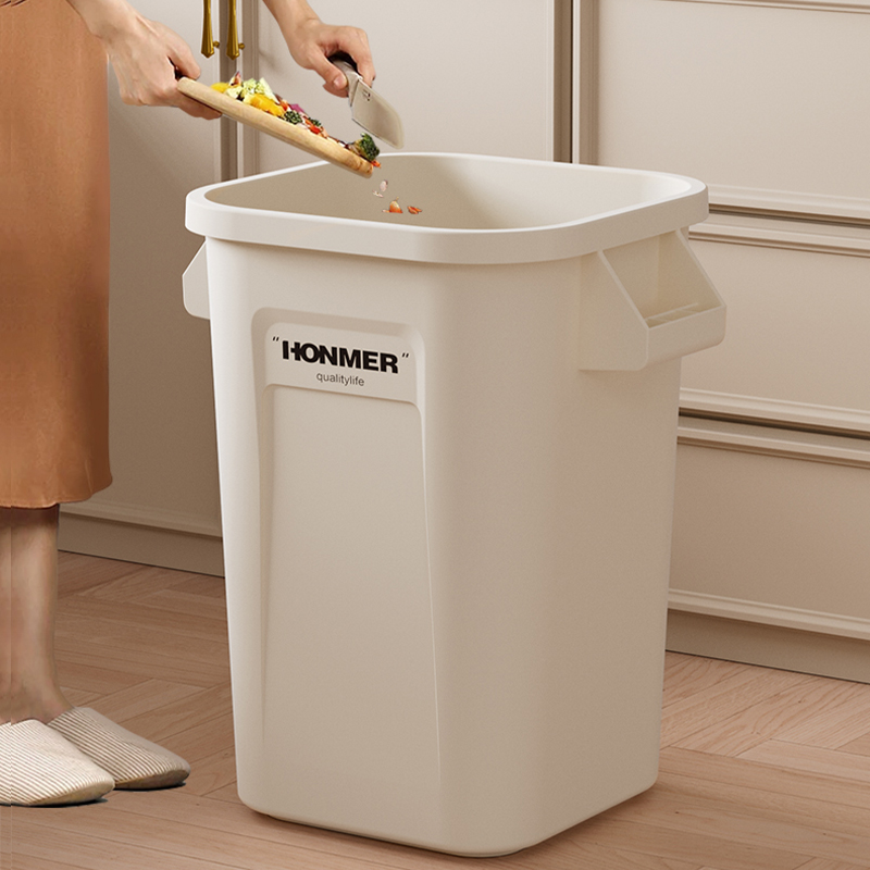 https://fulmo-img-server.com/trashfit/c5c01871-3fa5-4658-9914-da6310b4cce4.jpg