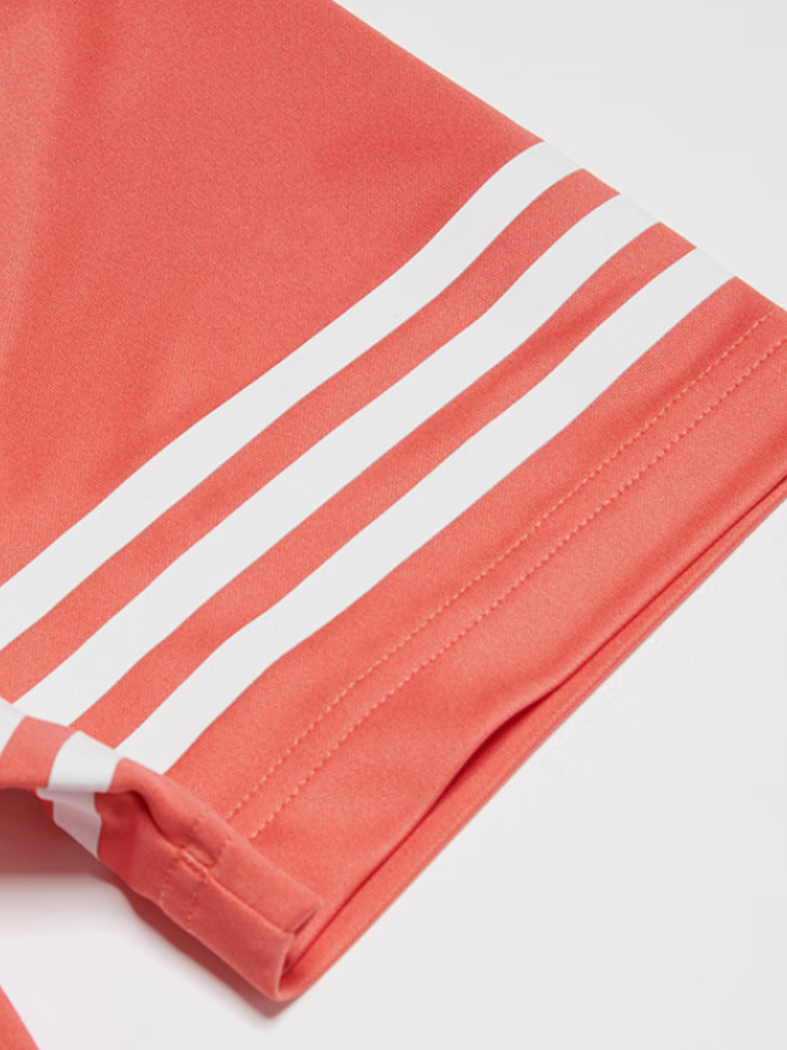 https://fulmo-img-server.com/triggergolfwear/6ee4570e-fe95-4fbf-bd06-a3c467097a0b.jpg