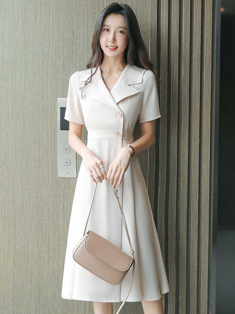 40代の入学式を華やかに彩る！母親の品格と美しさを引き出すフォーマルワンピース5選