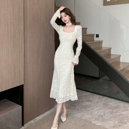 優美シルエットのフォーマルワンピース　ブラック　ホワイト