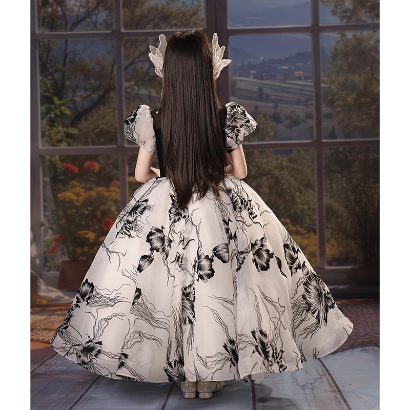 フォーマルワンピース 蝶々モチーフ 姫系フォーマルドレス