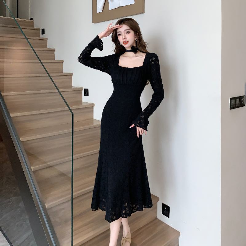 優美シルエットのフォーマルワンピース　ブラック　ホワイト