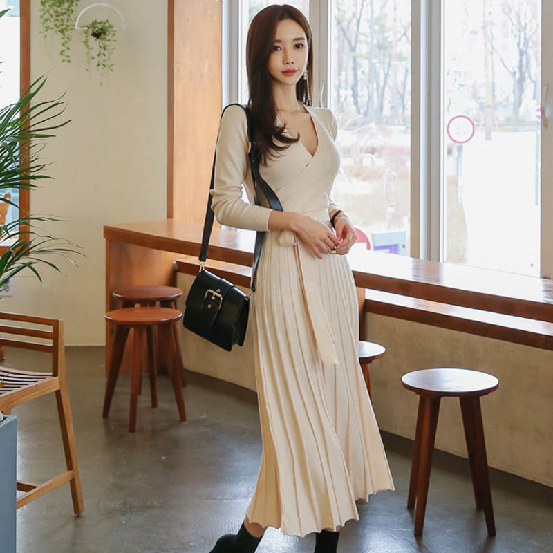 フォーマルワンピース 顔合わせ 上品カシュクールニットワンピース プリーツミモレ丈