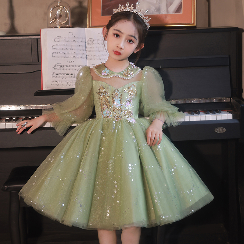 きらめき王女のフォーマルワンピース