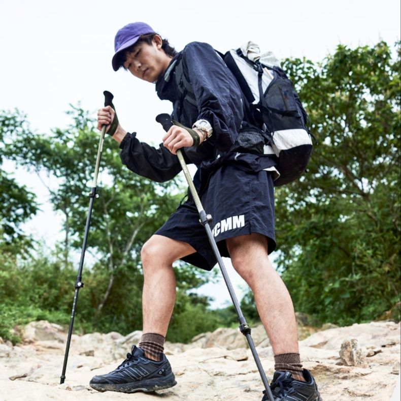 杖 超軽量炭素繊維伸縮登山杖