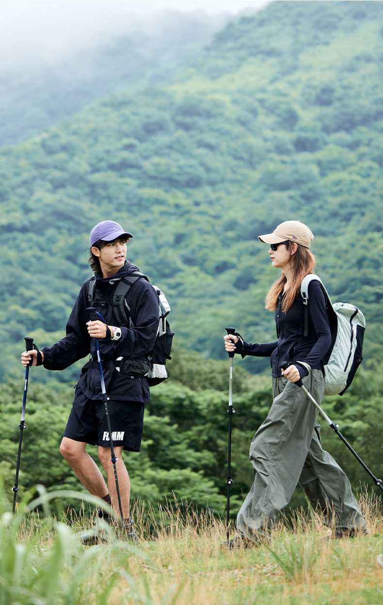 高齢者の登山用杖で山歩きへの不安が喜びに変わる！安全で快適な登山を実現するおすすめ5選