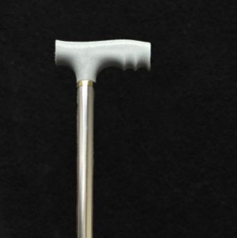 伸縮式高度調節可能折りたたみ松葉杖