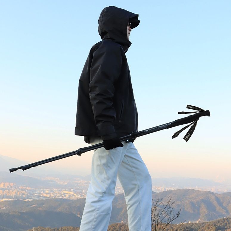 3段階伸縮式炭素繊維登山杖