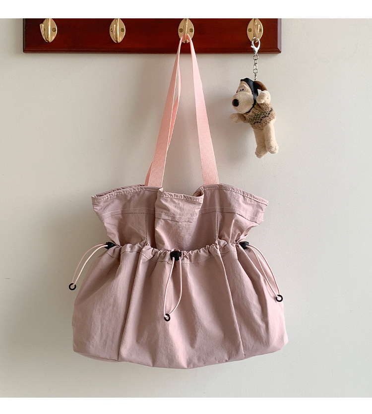 https://fulmo-img-server.com/tsutsumin-bag/09d1733e-33ee-422a-b4fd-d3e9fd04d146.jpg