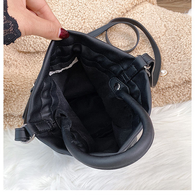 https://fulmo-img-server.com/tsutsumin-bag/108c19ed-7192-4f2d-b5e4-0308366ba153.jpg