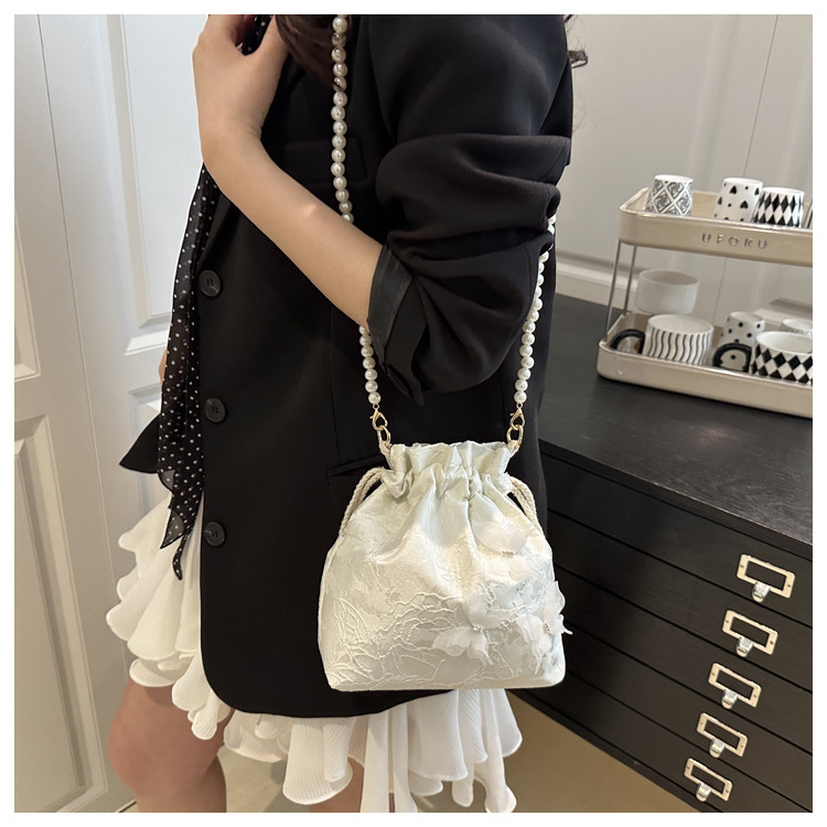 https://fulmo-img-server.com/tsutsumin-bag/1122b1a3-ab44-4f15-b4b8-00e528ca9db9.jpg