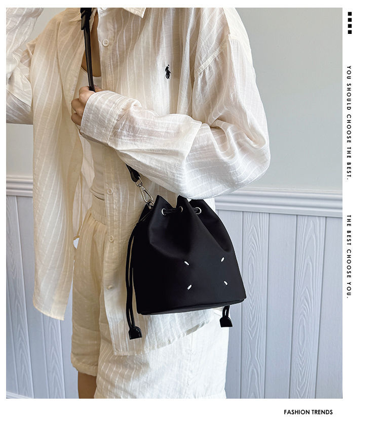 https://fulmo-img-server.com/tsutsumin-bag/11c350aa-df9a-4ecc-bf3d-2f2019fa5767.jpg