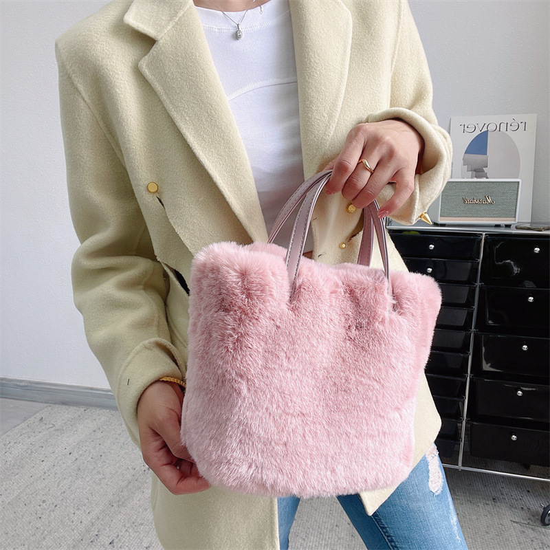 巾着 ふわふわファー巾着トートかばん