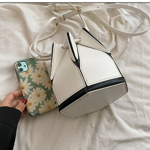 https://fulmo-img-server.com/tsutsumin-bag/1754113331661_mh86bp36_ab9jxxqt.jpeg