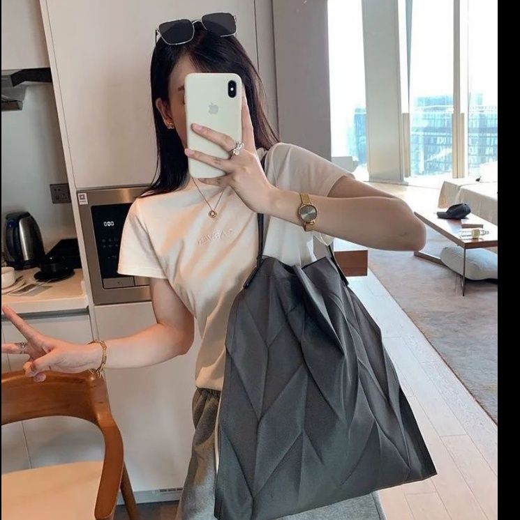 巾着 折り紙風立体プリーツ巾着ショルダー鞄