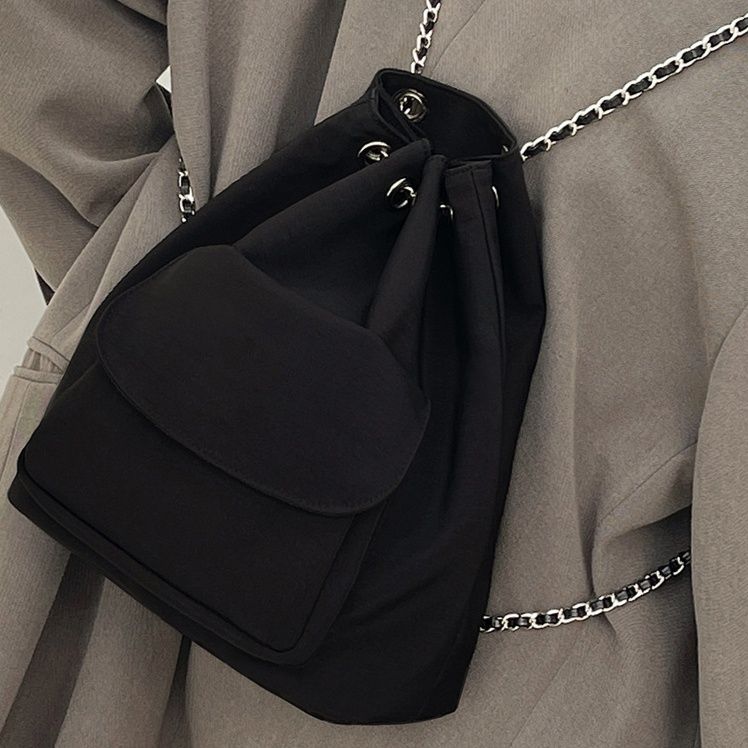 巾着 チェーン付き巾着型リュックサック