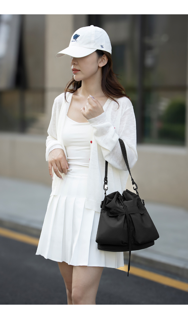 https://fulmo-img-server.com/tsutsumin-bag/1da3a2b1-3f50-4ba5-a2a0-935af0985982.jpg