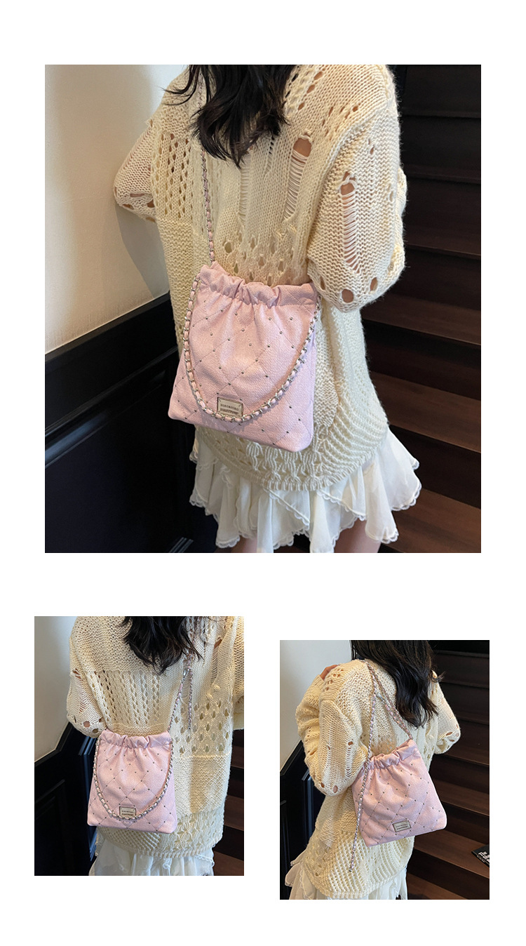 巾着 キルティングスタッズ付き巾着ショルダーバッグ