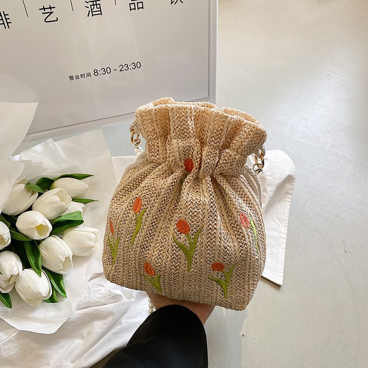 巾着 編み込み風パール装飾巾着ショルダー鞄