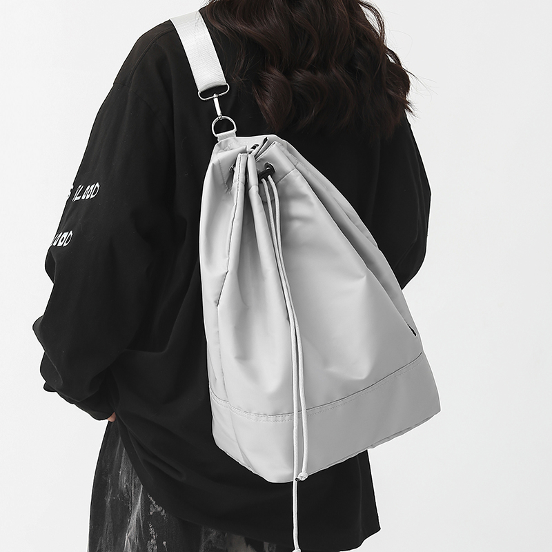 https://fulmo-img-server.com/tsutsumin-bag/24a8674c-804f-4267-83c4-b1c1165ce151.jpg