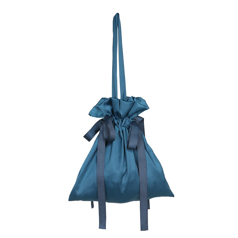https://fulmo-img-server.com/tsutsumin-bag/25c2da68-bc24-4d80-bc14-25c36dba2236.jpg