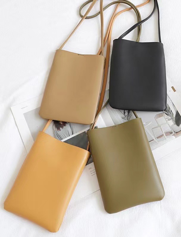https://fulmo-img-server.com/tsutsumin-bag/2fd89e0c-d6e0-4c1e-8163-6075494d6b6f.jpg