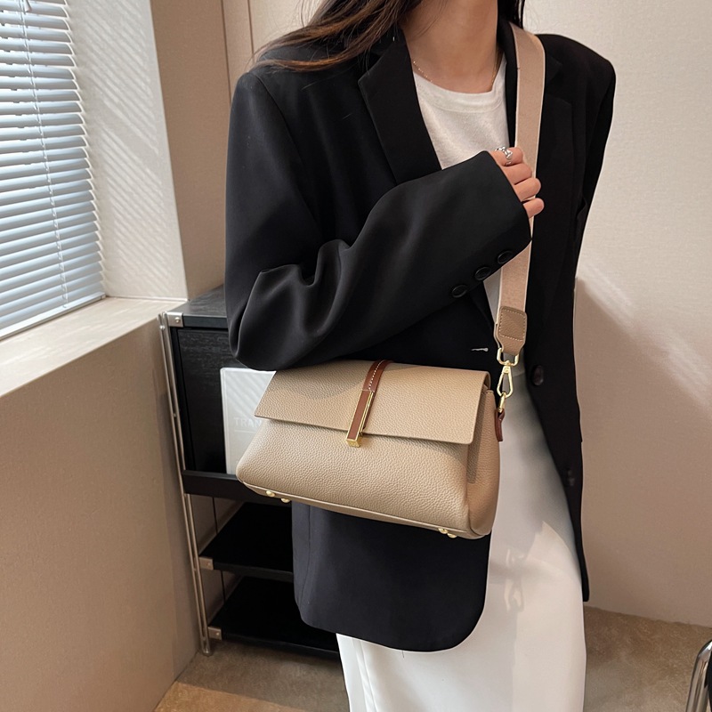 https://fulmo-img-server.com/tsutsumin-bag/3b3b673c-f32a-46e6-8c64-70d59a898af3.jpg