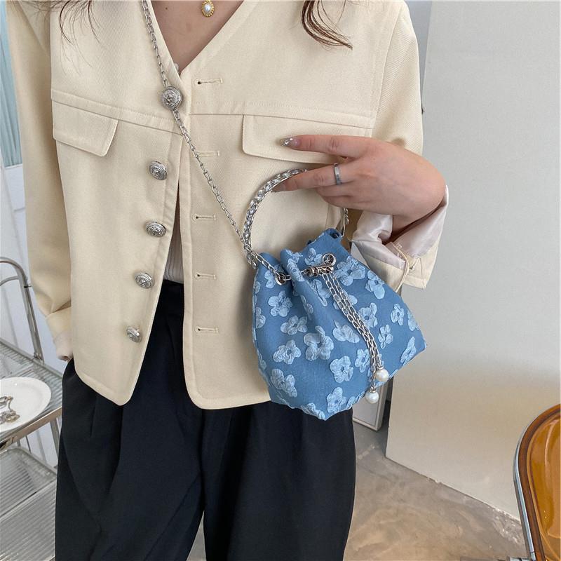 巾着 花柄刺繍チェーンストラップ巾着型鞄
