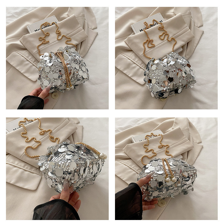 巾着 きらめくスパンコール装飾の華やか巾着ショルダー鞄