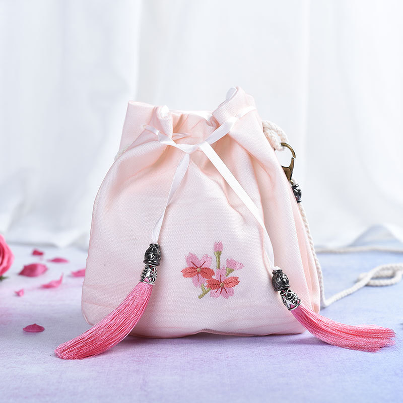 巾着 桜刺繍タッセル付き和風巾着ポーチ